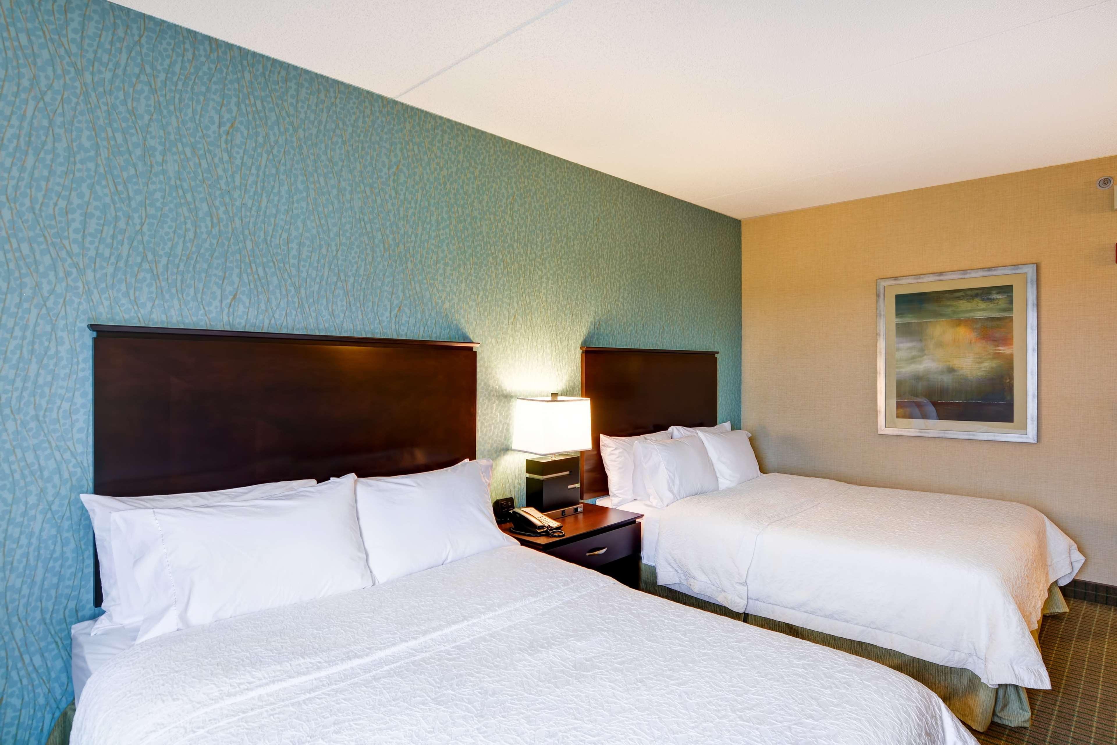 Hampton Inn & Suites Уилкс Бар Екстериор снимка