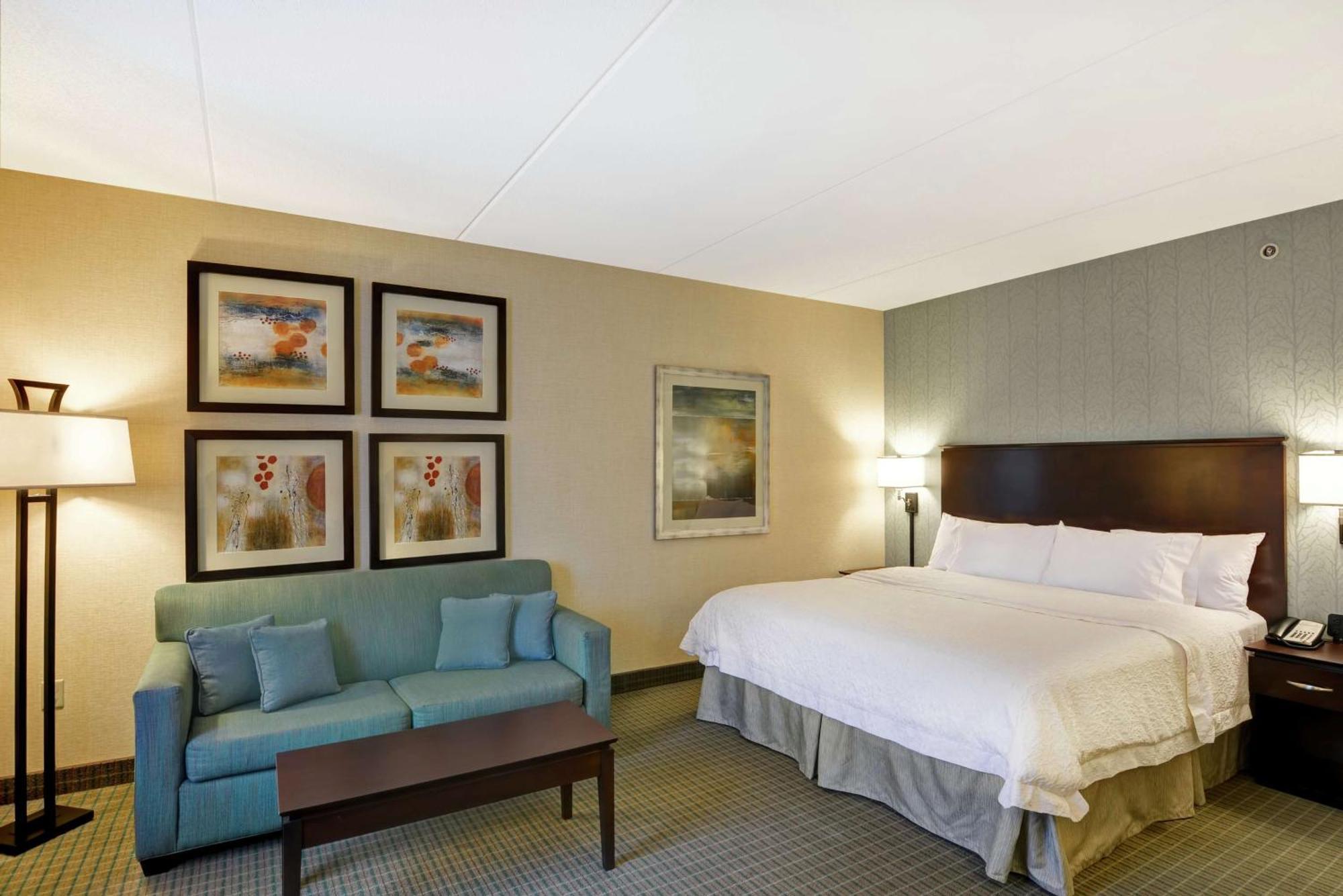 Hampton Inn & Suites Уилкс Бар Екстериор снимка