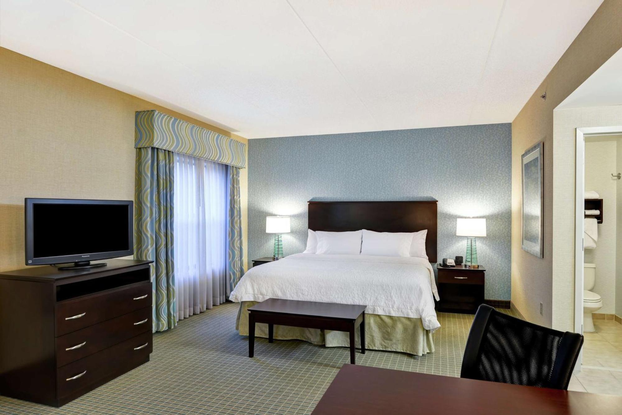 Hampton Inn & Suites Уилкс Бар Екстериор снимка