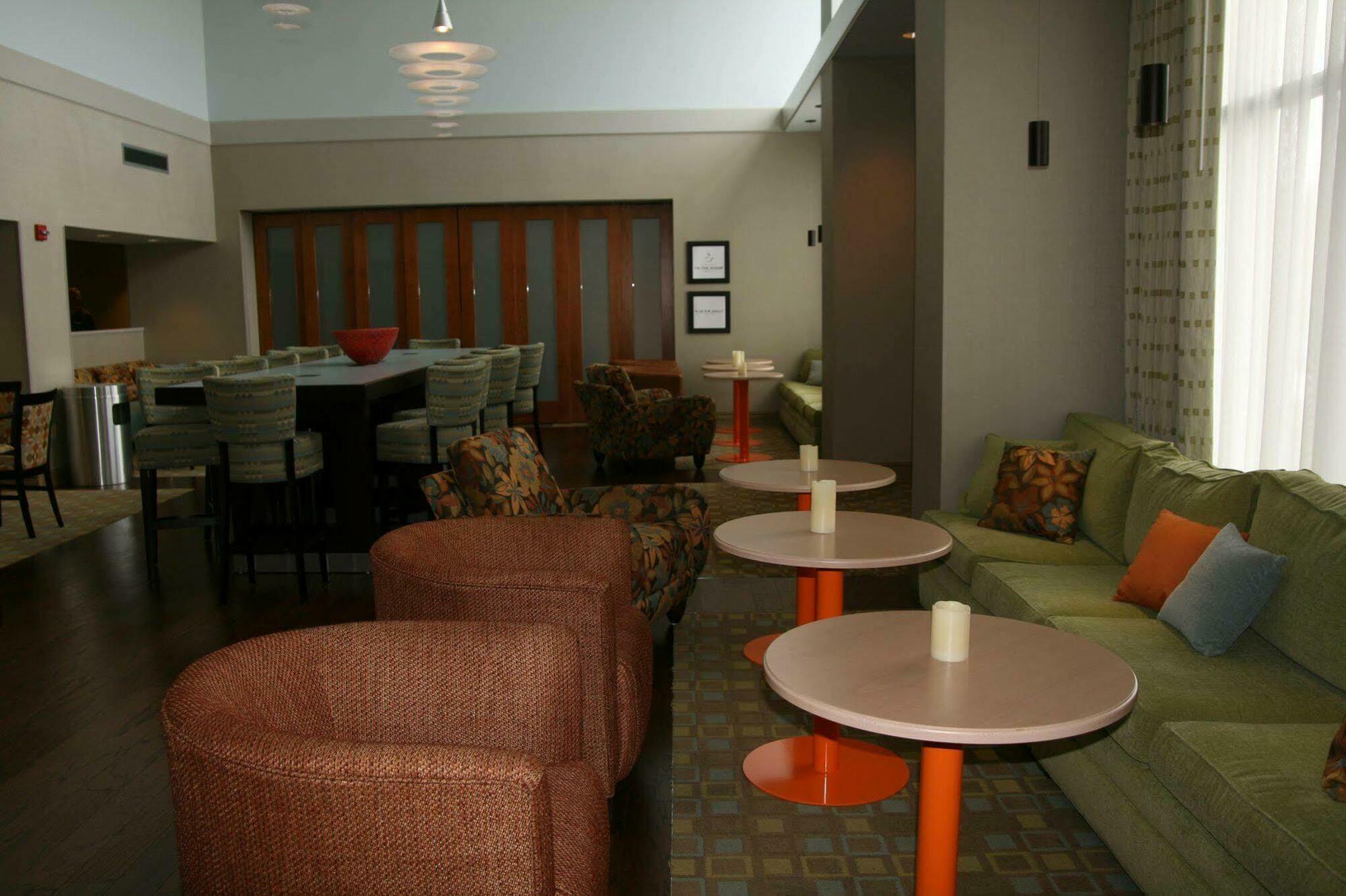 Hampton Inn & Suites Уилкс Бар Екстериор снимка