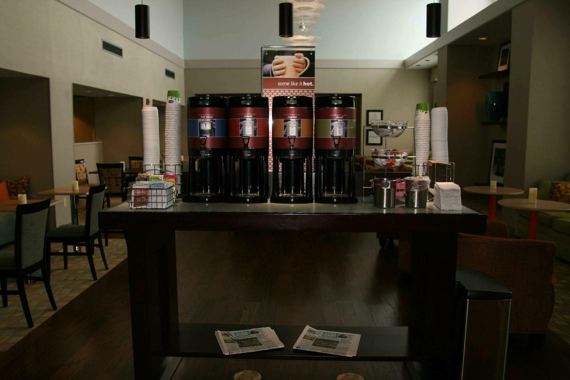 Hampton Inn & Suites Уилкс Бар Ресторант снимка